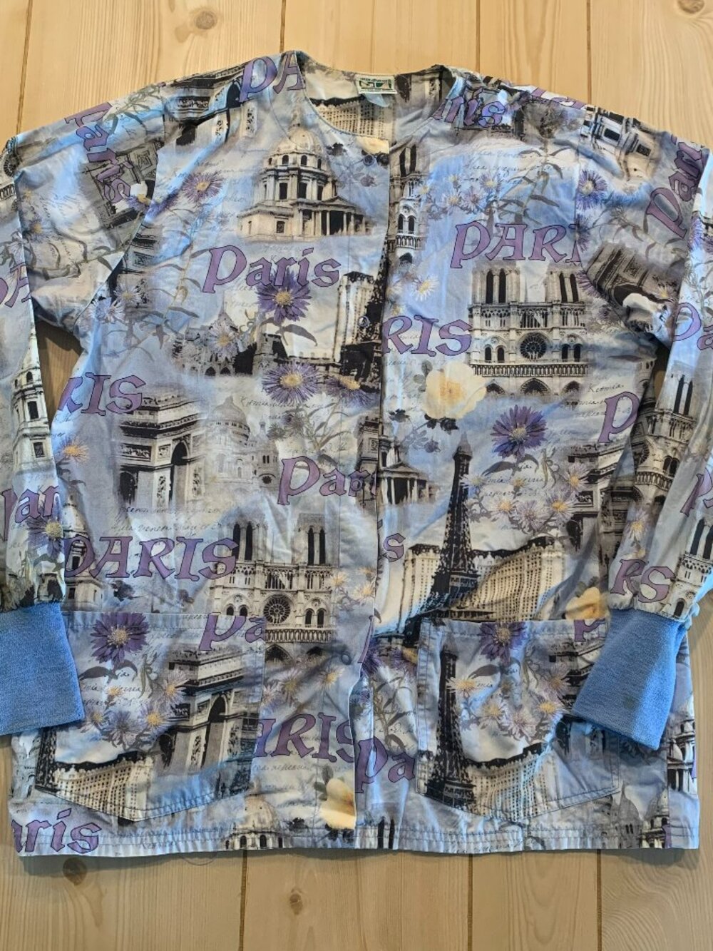 Vintage Y2K Uniform Advantage Scrubs Paris France Long Sleeve Top Shirt Size L